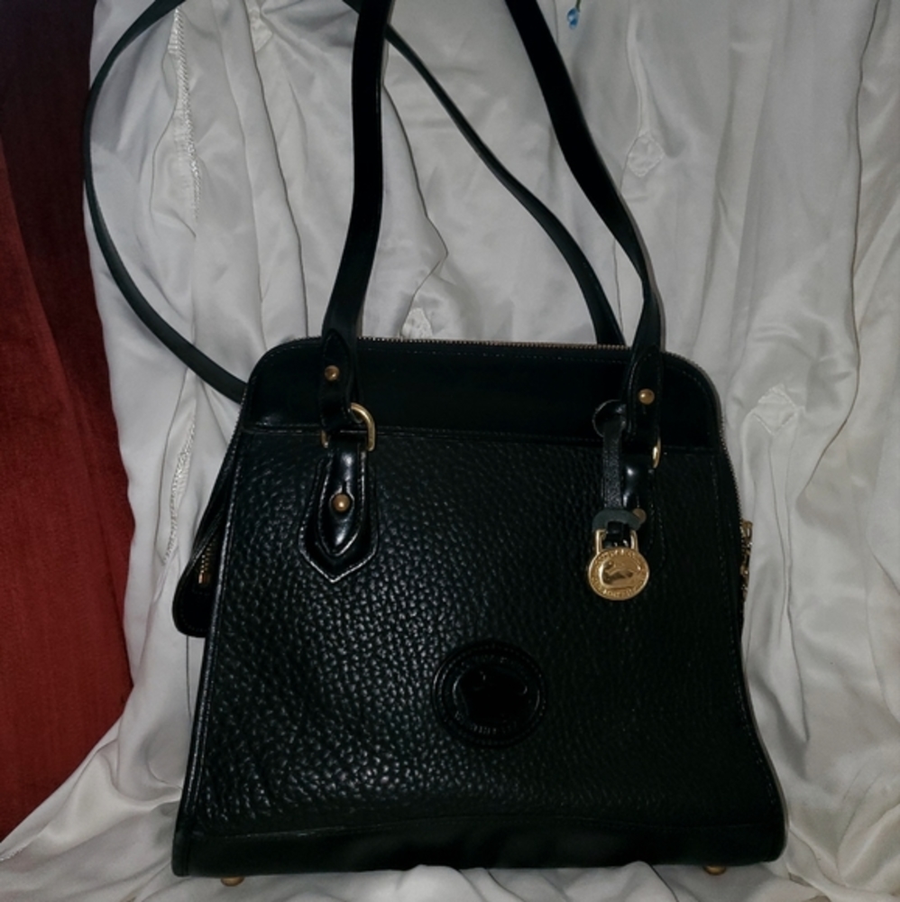 *RARE VINTAGE* Dooney and Bourke leather purse